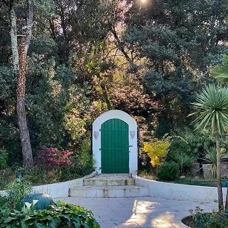 Studio With Beautiful Private Garden On The Forest In Domino Les Sables Vignier Esterno foto